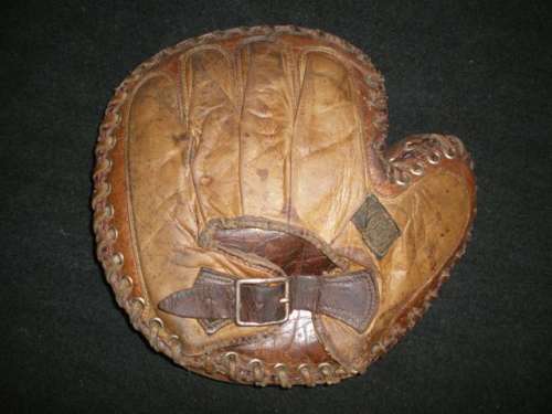 A.J. Reach Catchers Mitt 2 Back